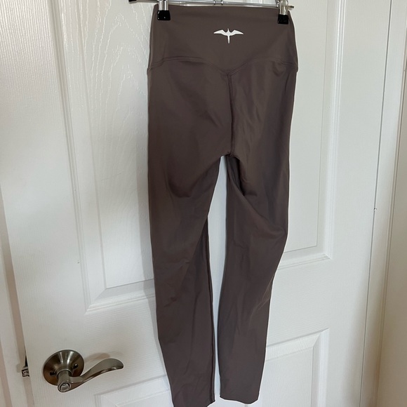 Iwa company leggings - Picture 3 of 3